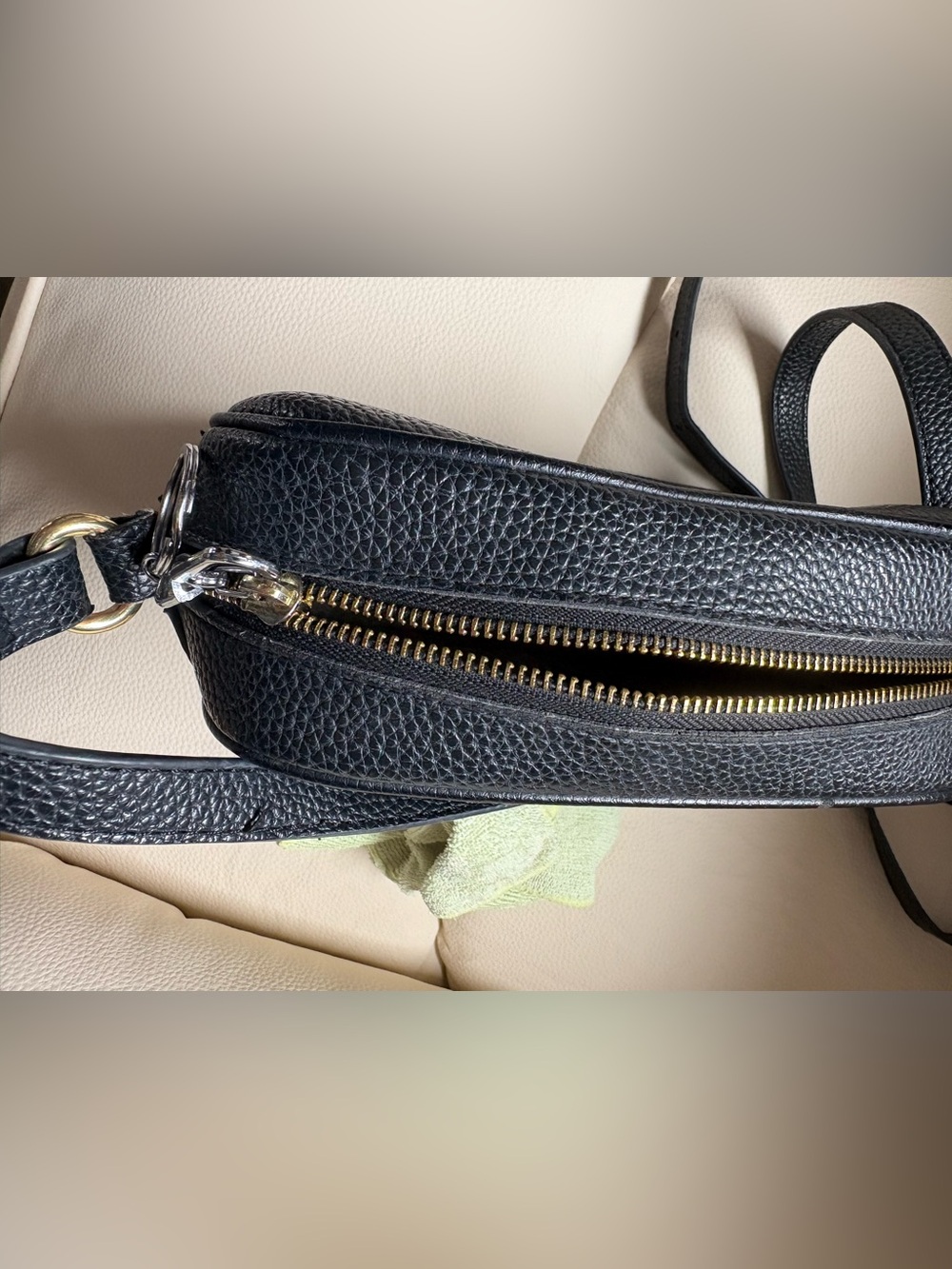 Gucci Black Pebbled Leather Crossbody with Debossed Logo - Picture 2 of 9